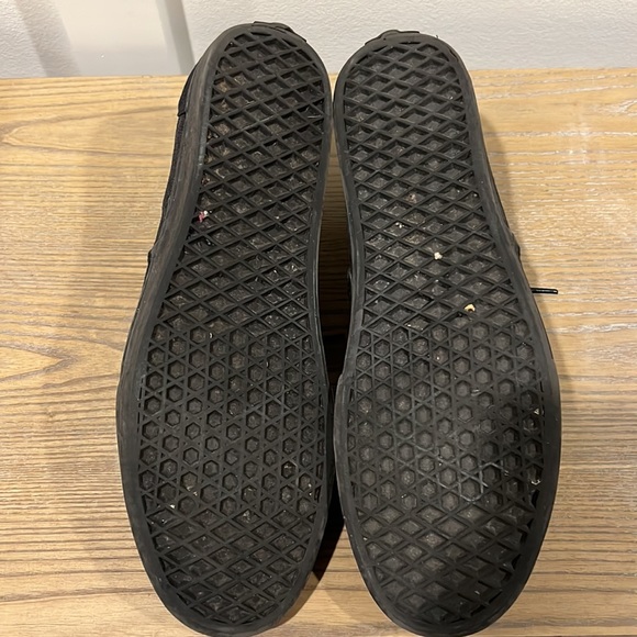 Vans Low Tops size 11 - Picture 4 of 5